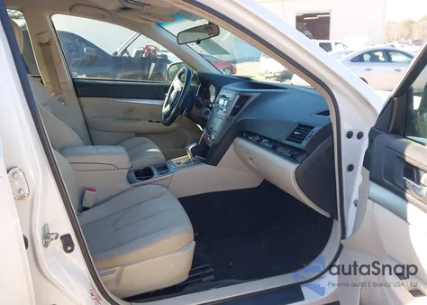 2011 Subaru Outback 2.5I Premium z USA, uszkodzony, nr VIN 4S4BRBCC3B3428450